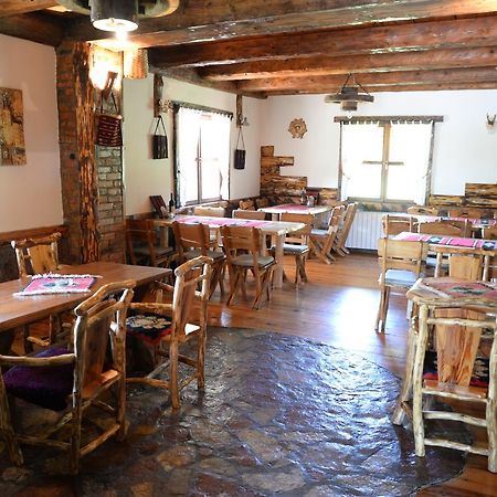 Motel Nacionalni Restoran Ognjiste Koruge Dış mekan fotoğraf